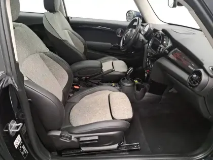 Photo 21 Mini Mini Gén. III (F56) Ph2 Heddon Street 3