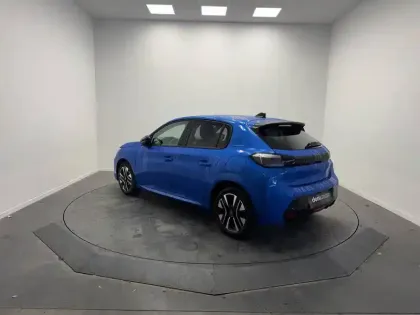 Photo 70 Peugeot 208  100 S&S BVM6