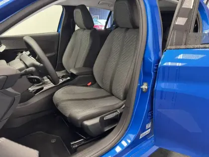 Photo 47 Peugeot 208  100 S&S BVM6