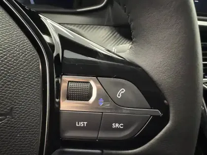 Photo 93 Peugeot 208  100 S&S BVM6