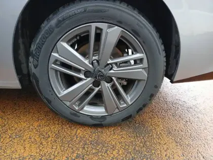 Photo 18 Peugeot 308  SW BlueHDi 130ch S&S EAT8