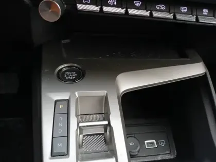 Photo 33 Peugeot 308  SW BlueHDi 130ch S&S EAT8