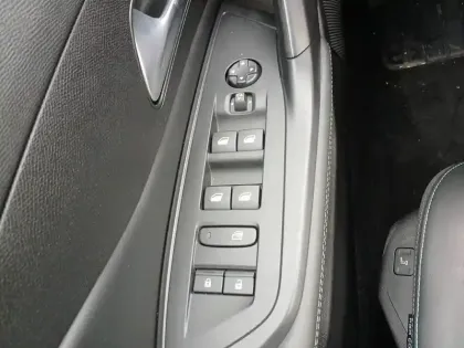 Photo 38 Peugeot 308  SW BlueHDi 130ch S&S EAT8