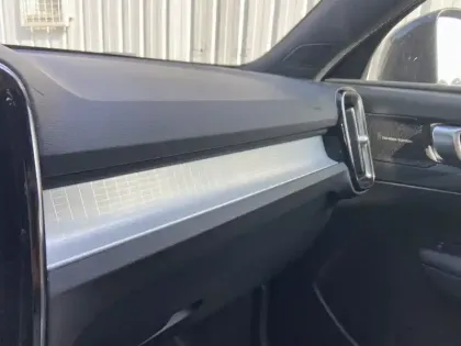 Photo 24 Volvo Xc40  B3 163 ch DCT7