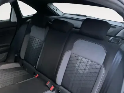 Photo 13 Volkswagen Taigo  1.0 TSI 110 DSG7