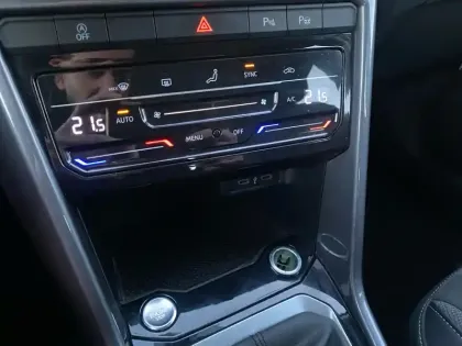 Photo 19 Volkswagen T-roc  1.5 TSI EVO 150 Start/Stop DSG7