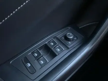 Photo 16 Volkswagen T-roc  1.5 TSI EVO 150 Start/Stop DSG7