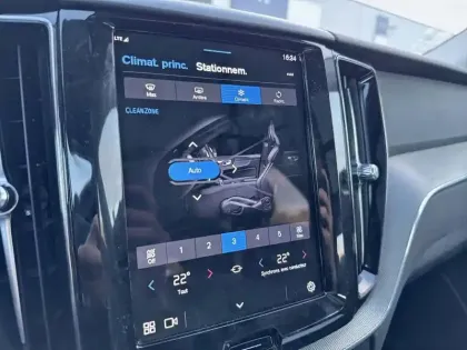 Photo 13 Volvo Xc60  B4 197 ch Geartronic 8