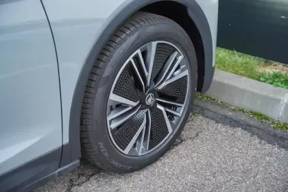 Photo 10 Skoda Elroq  204 ch Batterie 60