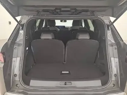 Photo 77 Peugeot 5008  Hybrid 145 e-DCS6