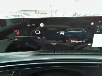 Photo 18 Peugeot 5008  Hybrid 145 e-DCS6