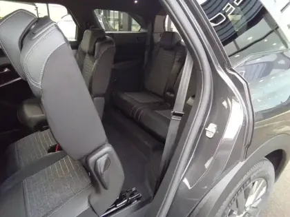 Photo 46 Peugeot 5008  Hybrid 145 e-DCS6