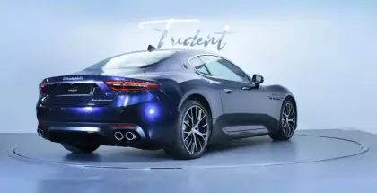 Photo 22 Maserati Granturismo  V6 490