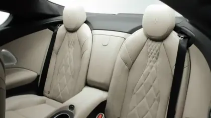 Photo 33 Maserati Granturismo  V6 490