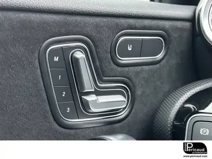 Photo 17 Mercedes Classe A  250 e 8G-DCT