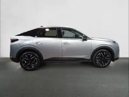 Photo 23 Peugeot 3008  Hybrid 145 e-DCS6