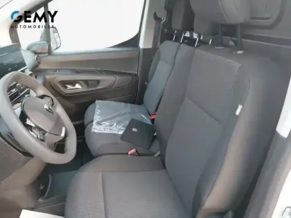 Photo 8 Peugeot Partner  FOURGON M DIESEL 130 CH AUT.