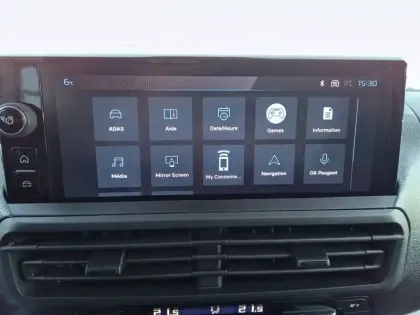 Photo 19 Peugeot Expert  CA FIXE M DIESEL 180 CH AUTOMATIQUE