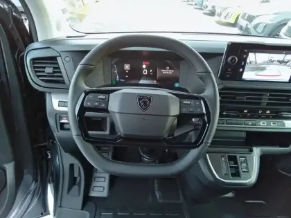 Photo 31 Peugeot Expert  CA FIXE M DIESEL 180 CH AUTOMATIQUE