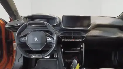 Photo 6 Peugeot 2008  Electrique 136 ch