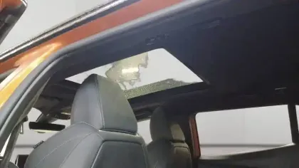 Photo 14 Peugeot 2008  Electrique 136 ch