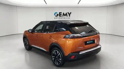 Photo 7 Peugeot 2008  Electrique 136 ch