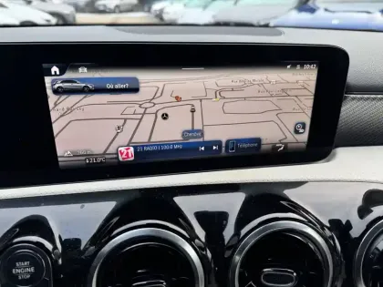 Photo 8 Mercedes Classe A  180 7G-DCT