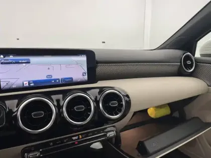 Photo 56 Mercedes Classe A  180 7G-DCT