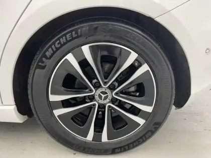 Photo 80 Mercedes Classe A  180 7G-DCT