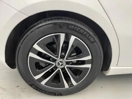 Photo 50 Mercedes Classe A  180 7G-DCT