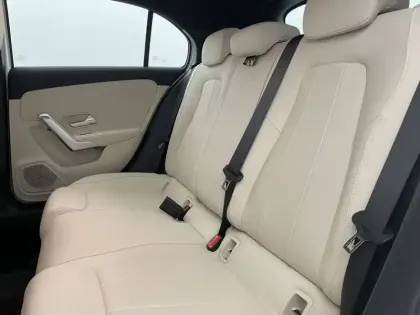 Photo 47 Mercedes Classe A  180 7G-DCT