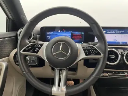 Photo 22 Mercedes Classe A  180 7G-DCT