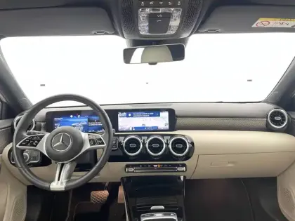 Photo 29 Mercedes Classe A  180 7G-DCT