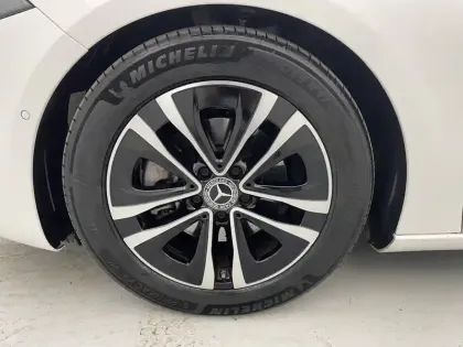 Photo 17 Mercedes Classe A  180 7G-DCT