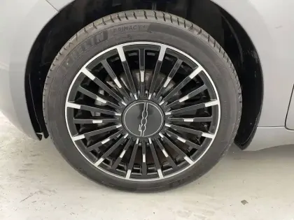 Photo 16 Fiat 500  e 118 ch