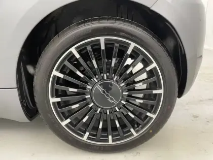 Photo 15 Fiat 500  e 118 ch