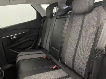 Photo 46 Peugeot 3008  Puretech 130ch S&S BVM6