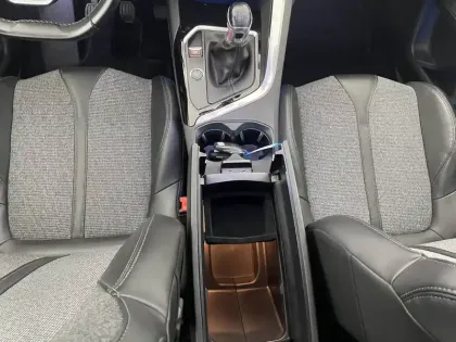 Photo 61 Peugeot 3008  Puretech 130ch S&S BVM6