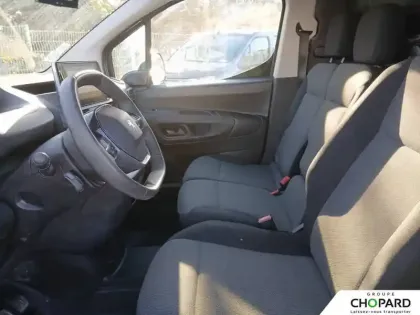 Photo 9 Peugeot Partner E- FOURGON STANDARD 800 KG 136 CH BATTERIE 50 KWH