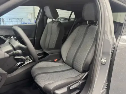 Photo 78 Peugeot 2008  100 S&S BVM6