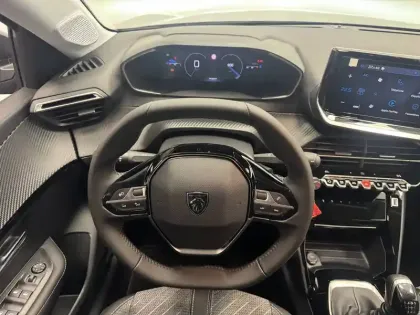 Photo 113 Peugeot 208  100 S&S BVM6