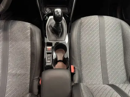 Photo 71 Peugeot 208  100 S&S BVM6