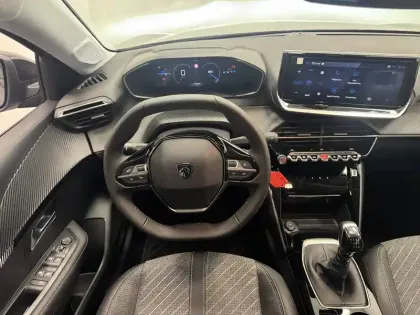 Photo 104 Peugeot 208  100 S&S BVM6