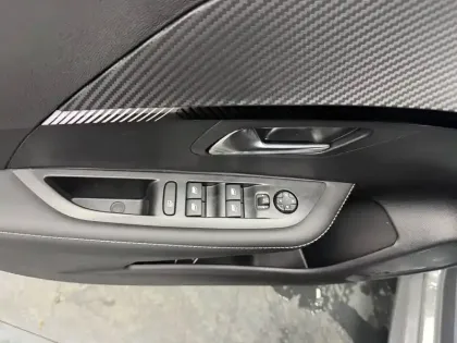 Photo 55 Peugeot 208  100 S&S BVM6