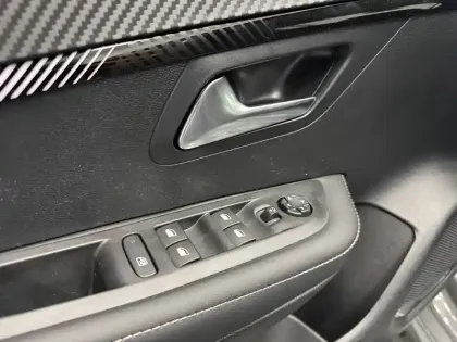 Photo 62 Peugeot 208  100 S&S BVM6