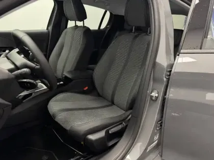 Photo 57 Peugeot 208  100 S&S BVM6