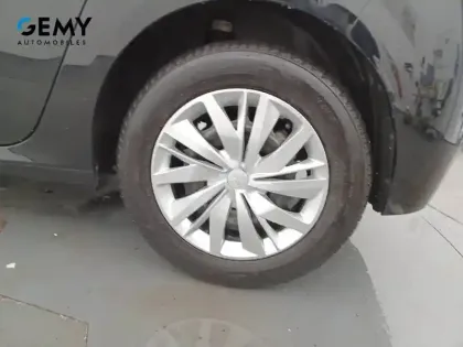 Photo 27 Peugeot 208  BlueHDi 100 S&S BVM6