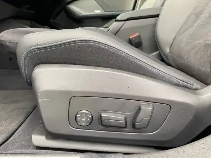 Photo 17 BMW Serie 1 123 xDrive 218 ch DKG7