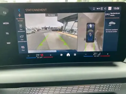 Photo 12 BMW Serie 1 123 xDrive 218 ch DKG7