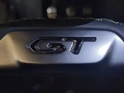 Photo 31 Peugeot 2008  PureTech 130 S&S BVM6